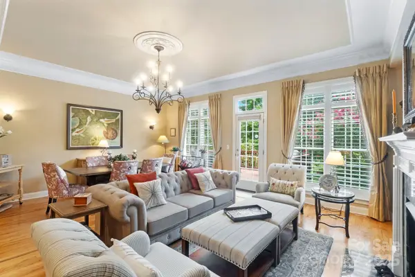 3044 Luke Crossing Drive, Charlotte, NC 28226