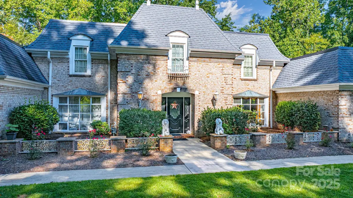 390 Forest Heights Drive, Marion, NC 28752 - Image #1