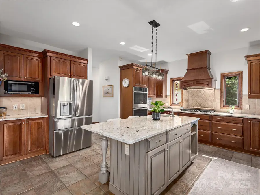 37 Enclave Drive, Waynesville, NC 28786 - Image #3