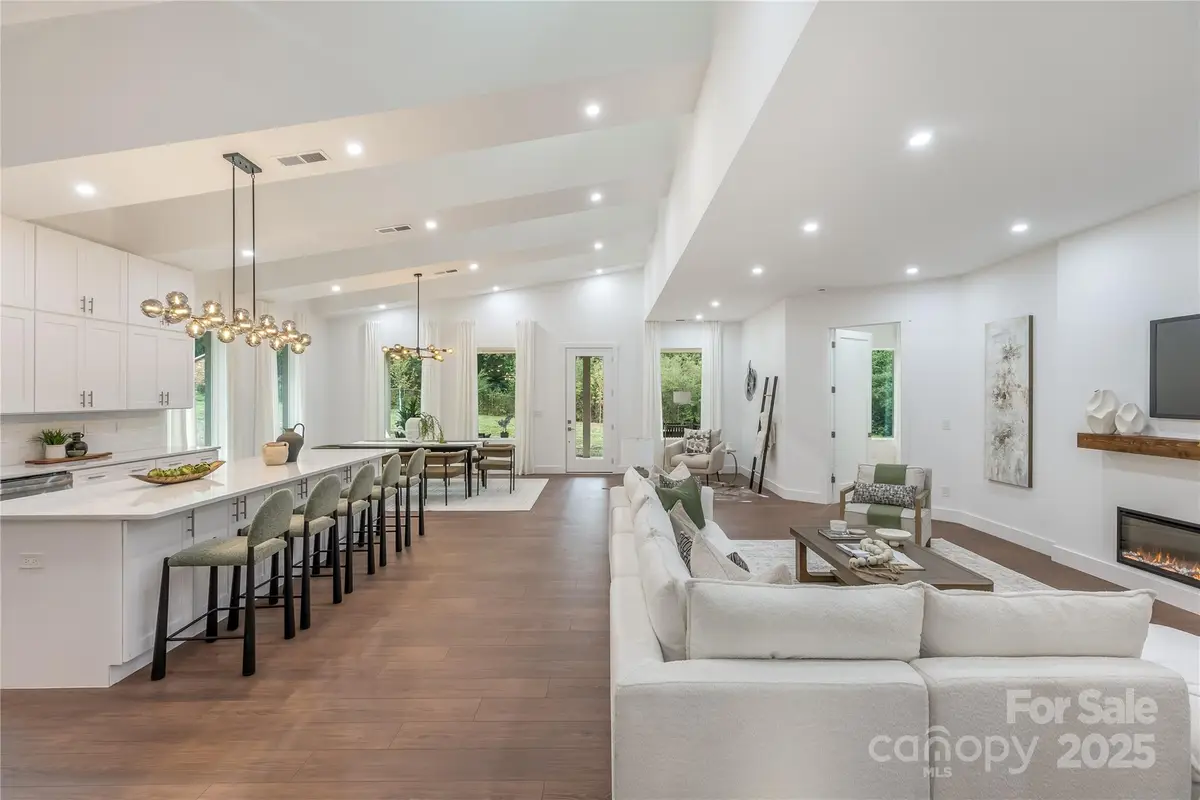 8516 Denbur Drive, Charlotte, NC 28215 - Image #1