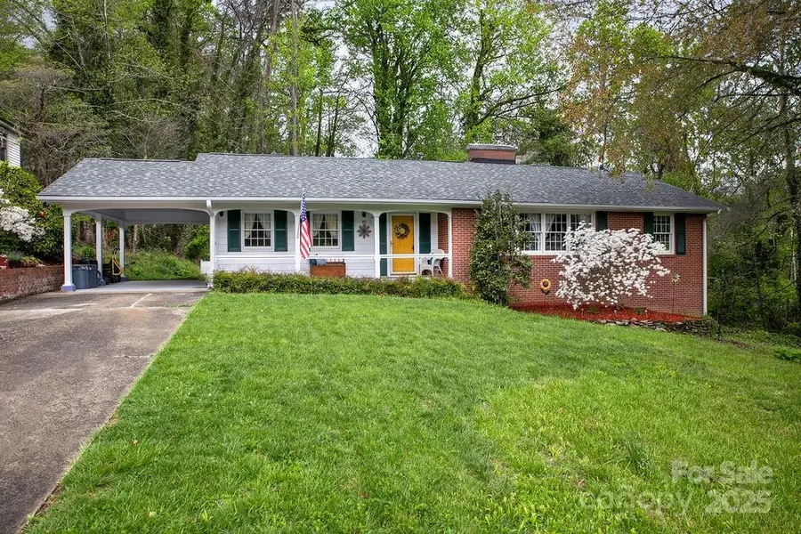 391 Hawthorne Drive, Brevard, NC 28712 - Image #3