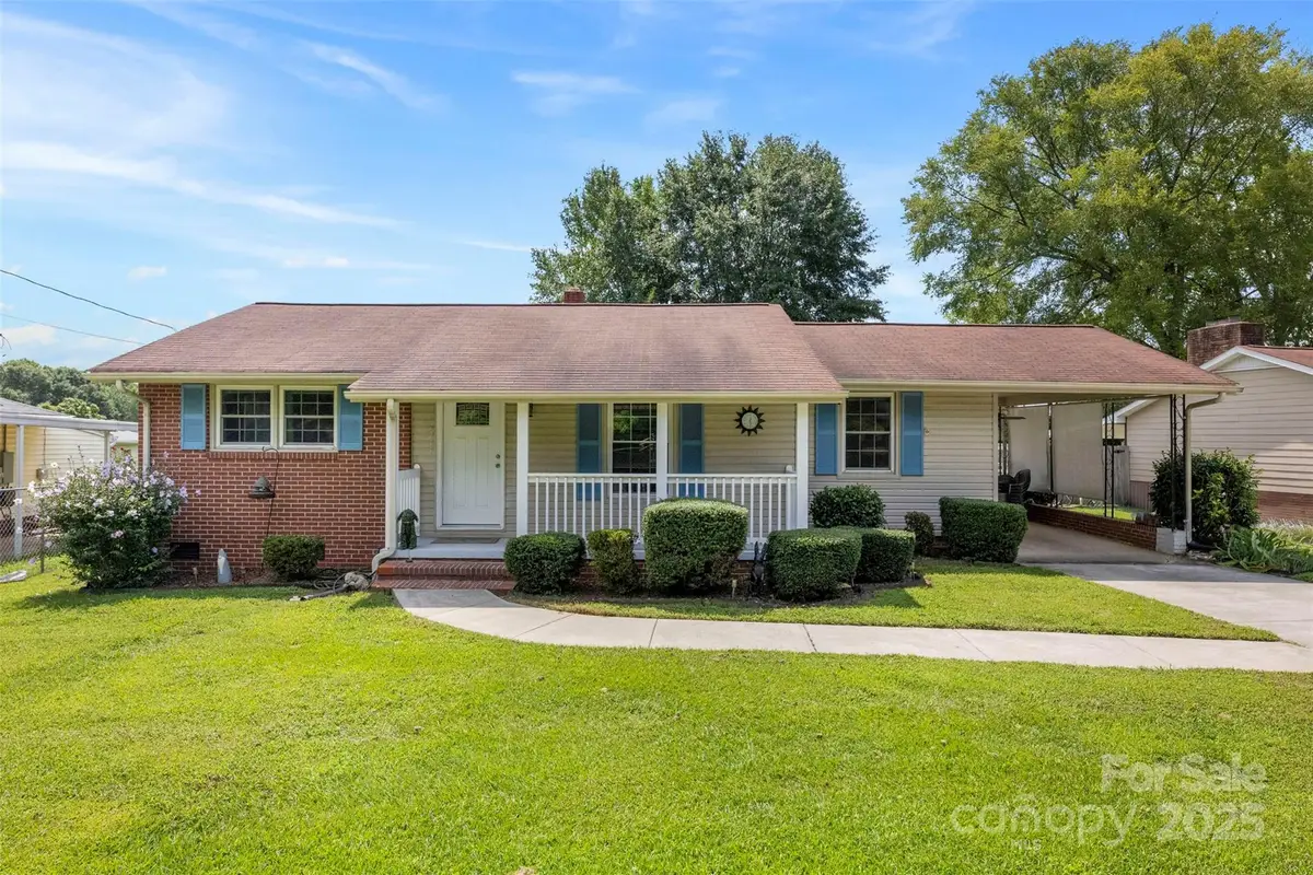 2211 Parkdale Avenue, Gastonia, NC 28052 - Image #1