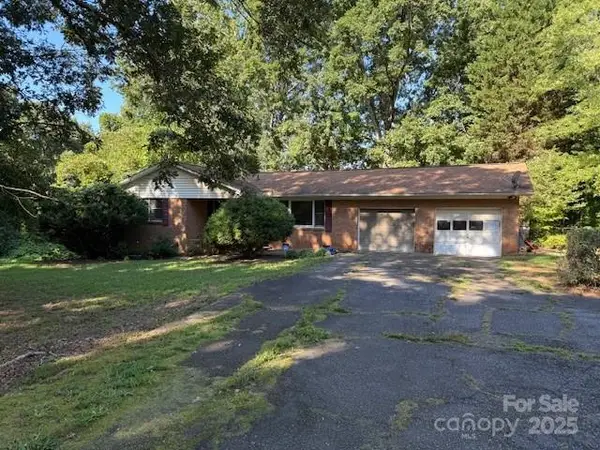 1753 N Nc 16 Highway, Denver, NC 28037