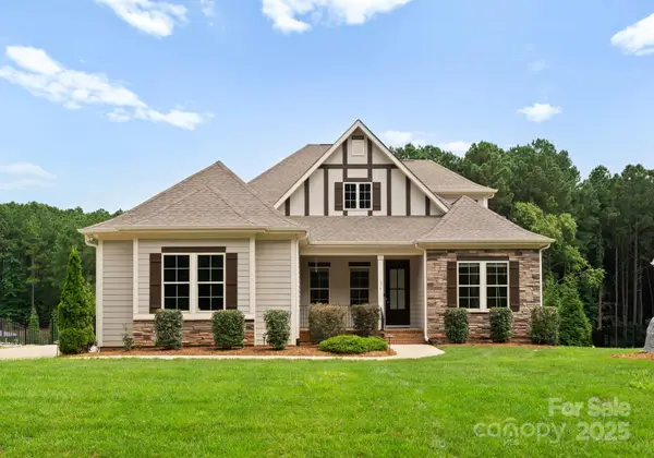 676 Kenway Loop, Mooresville, NC 28117