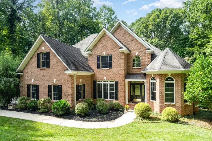 112 Eagle Chase Lane, Troutman, NC 28166 - Image #2