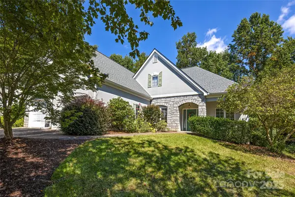 28 Clovelly Way, Asheville, NC 28803