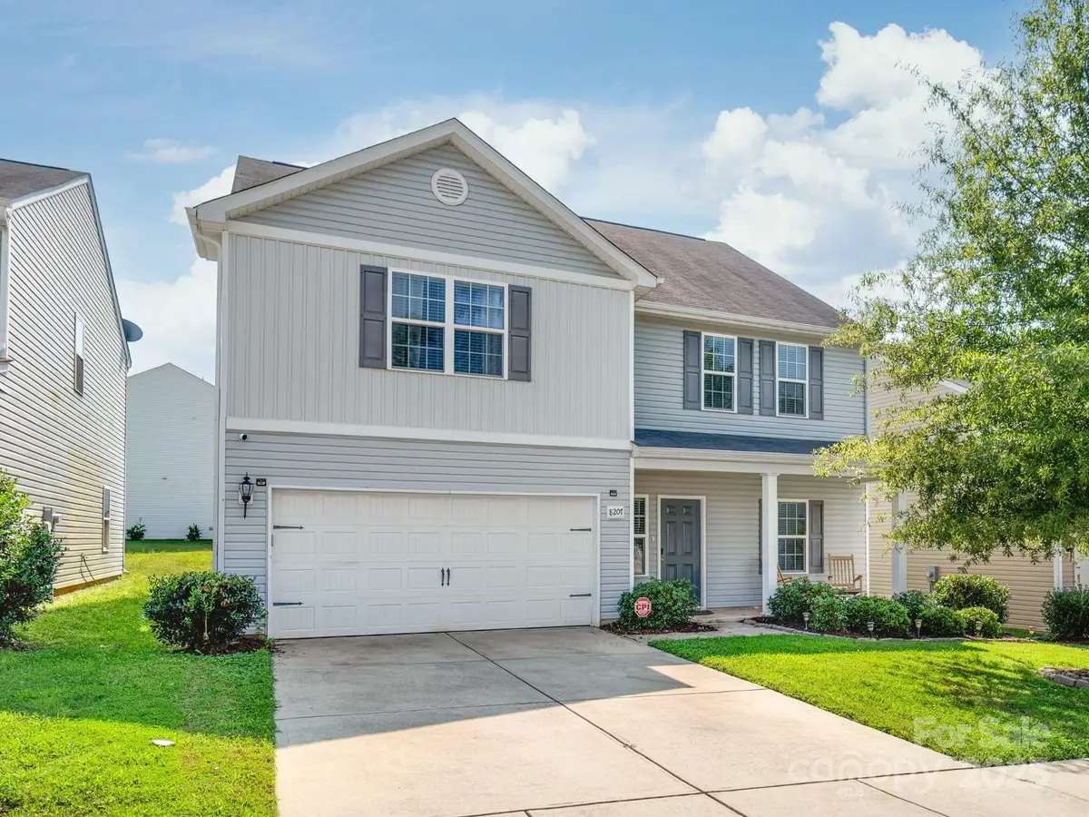 8207 Paw Valley Lane, Charlotte, NC 28214 - Image #1