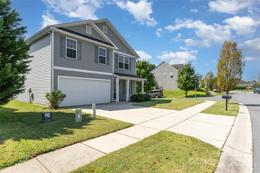 1701 Eastway Drive, Dallas, NC 28034 - Image #3