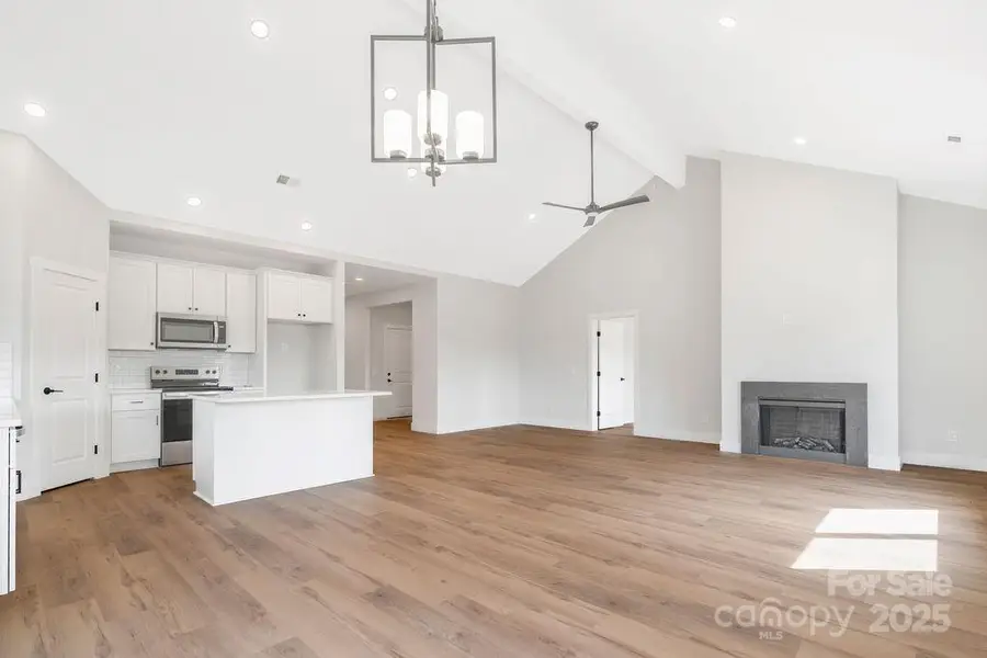 697 S Grove Street, Lincolnton, NC 28092 - Image #3