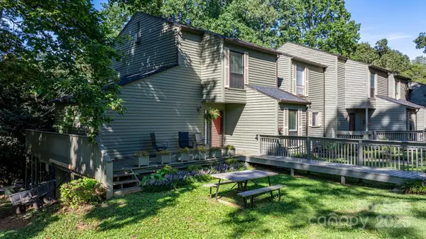 4340 N Center Street #601, Hickory, NC 28601