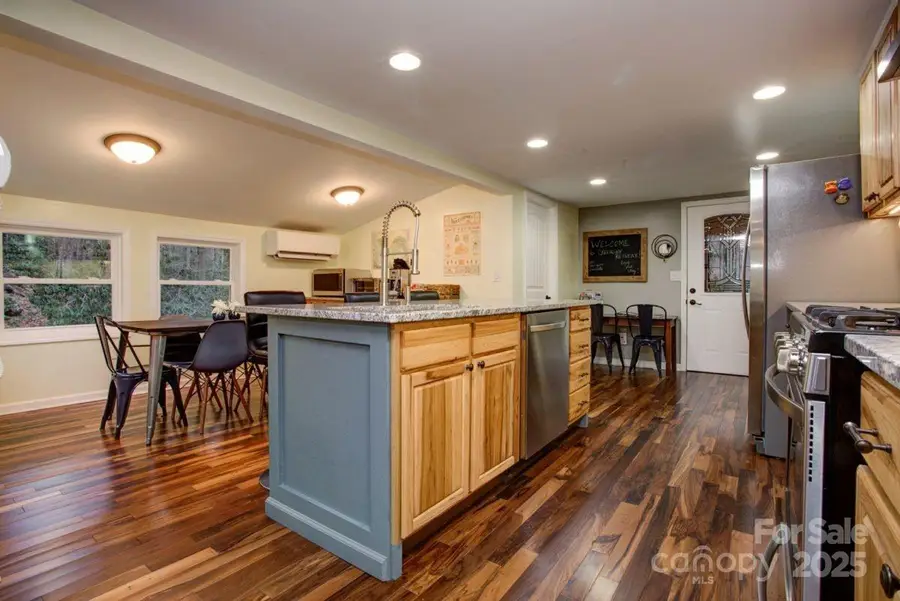 347 Blackberry Inn Road, Weaverville, NC 28787 - Image #3