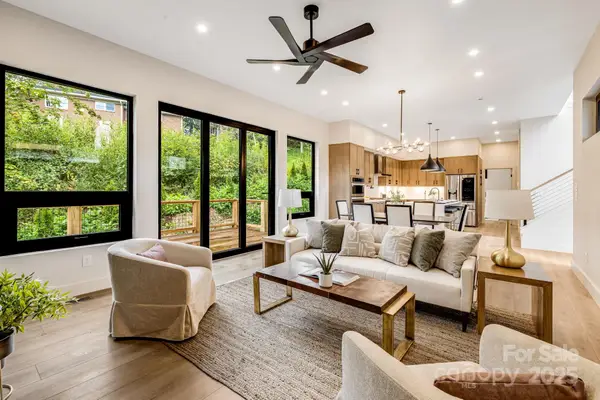 23 Woodbine Road #1, Asheville, NC 28804