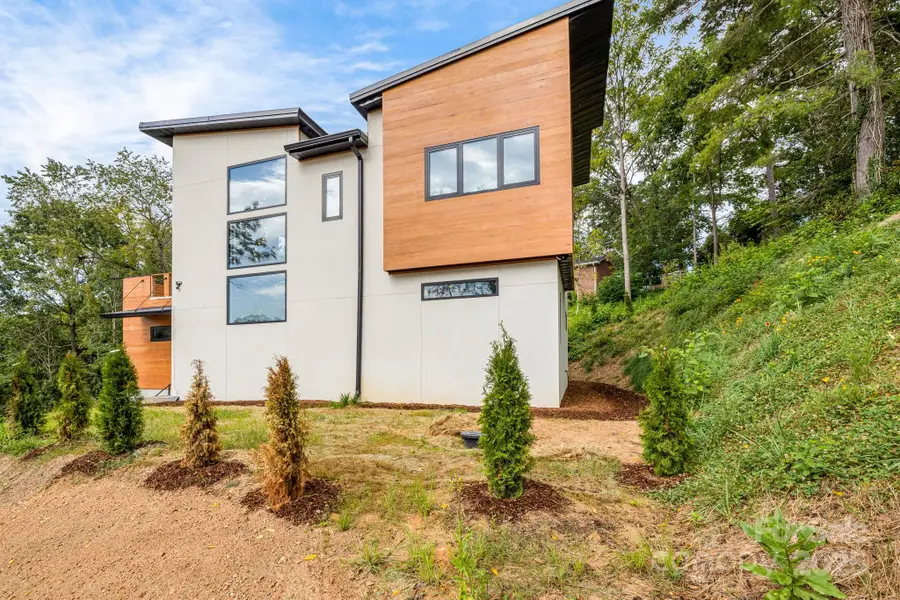 23 Woodbine Road #1, Asheville, NC 28804 - Image #3