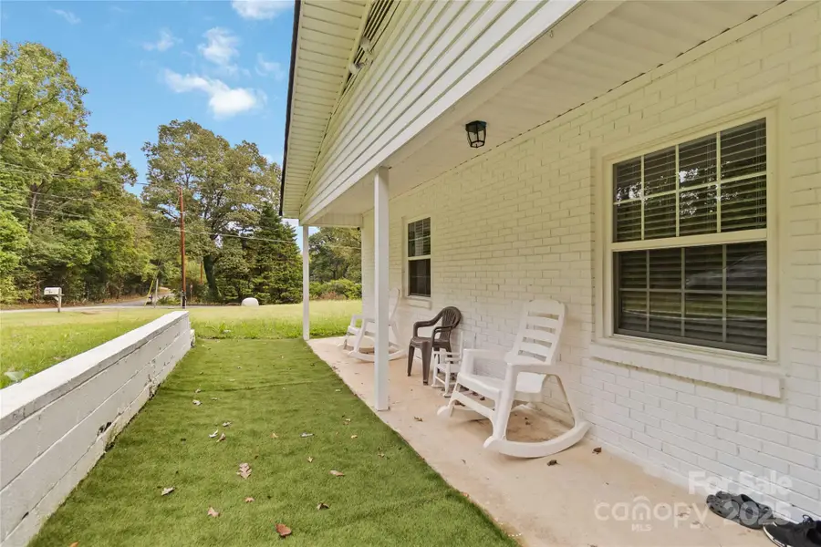 106 Robinson Avenue, Mount Holly, NC 28120 - Image #2