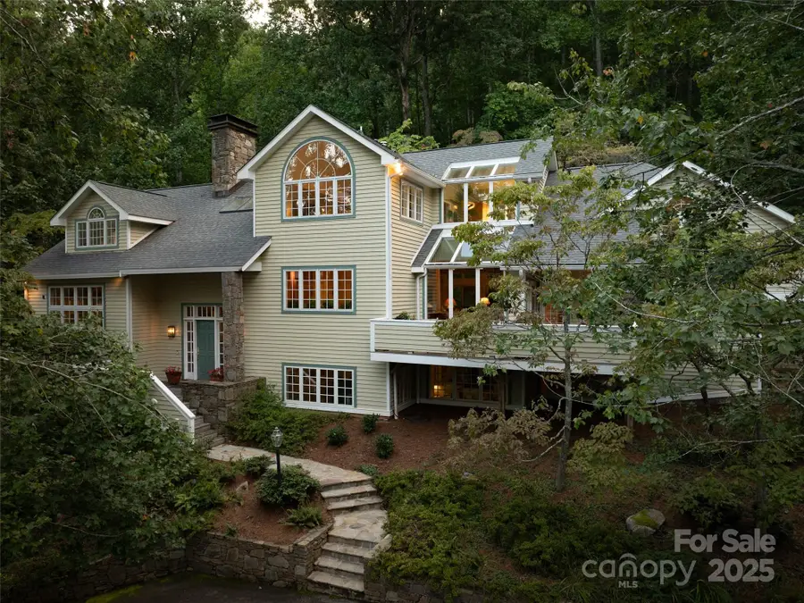 52 Robinhood Road, Asheville, NC 28804 - Image #2