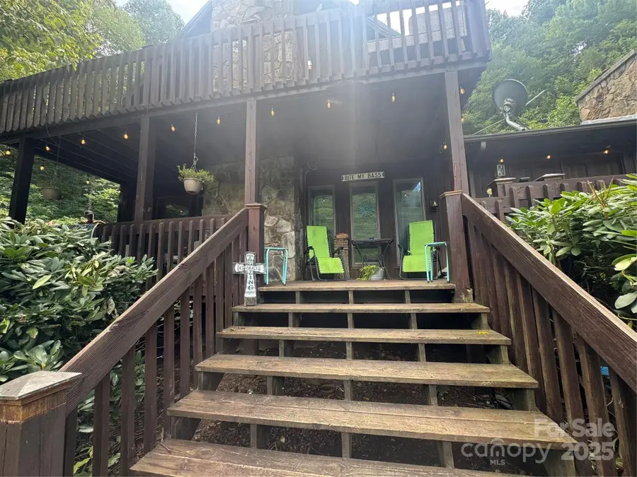 652 Shepherds Creek Road, Robbinsville, NC 28771 - Image #2