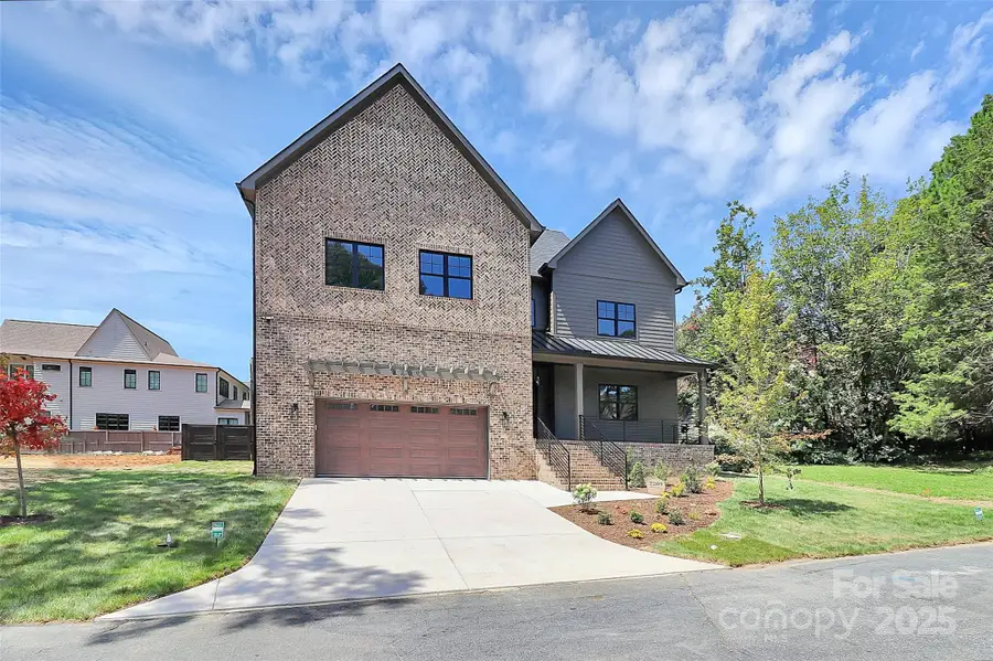 2209 Norcross Place, Charlotte, NC 28205 - Image #3