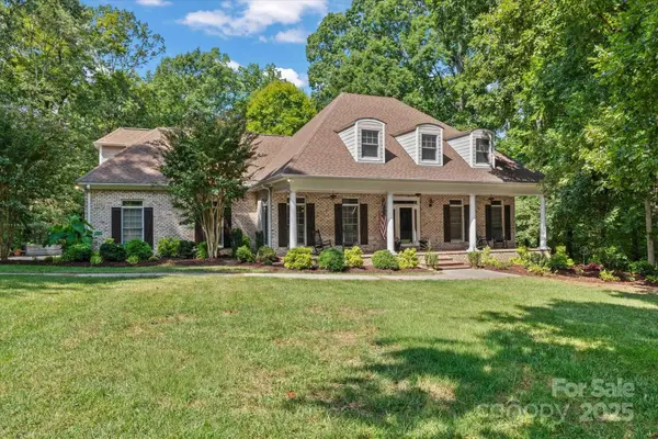 11735 Abernathy Road, Charlotte, NC 28216