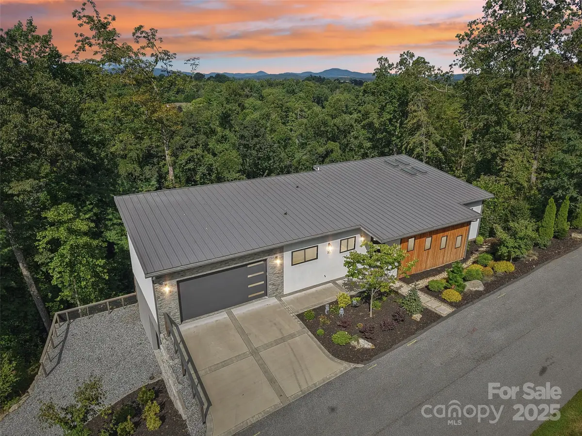 55 Laurel Spring Lane, Hendersonville, NC 28739 - Image #1