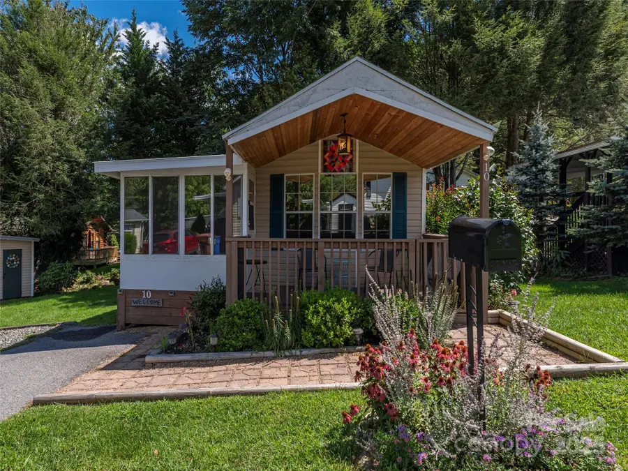 10 Valentine Drive, Maggie Valley, NC 28751 - Image #3