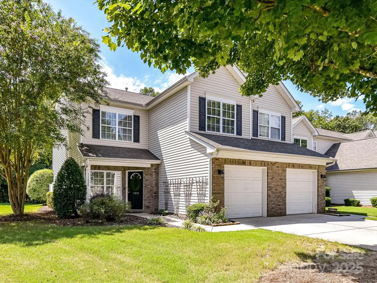 11825 Stratfield Place Circle, Pineville, NC 28134 - Image #1