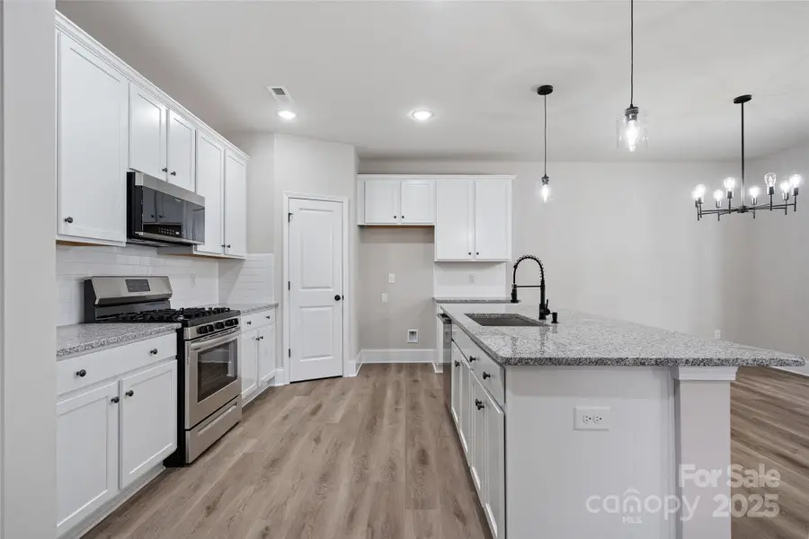 12506 Susanna Drive, Charlotte, NC 28214 - Image #2