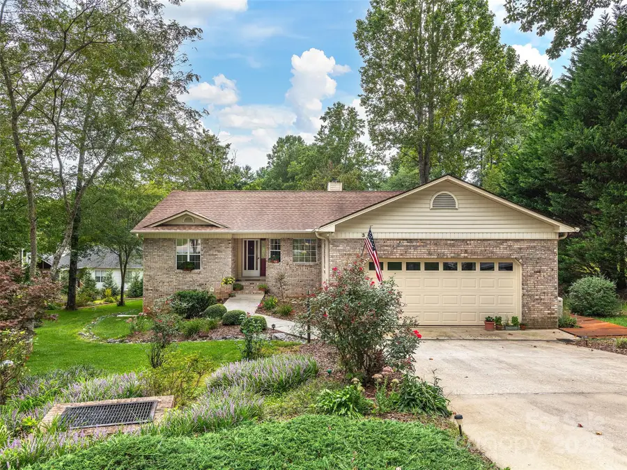 3 Wentworth Court, Etowah, NC 28729 - Image #2