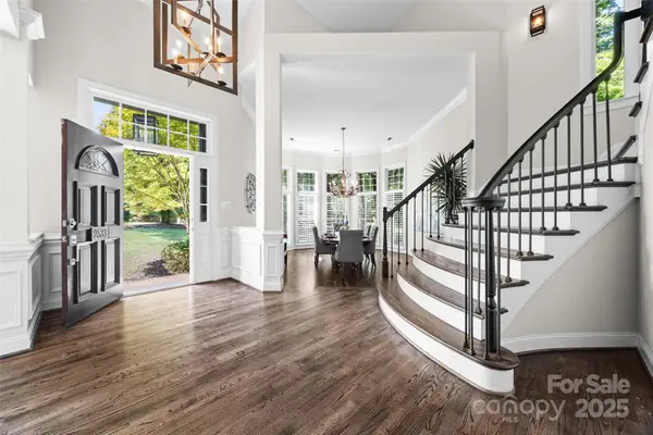 2533 Grimmersborough Lane, Charlotte, NC 28270