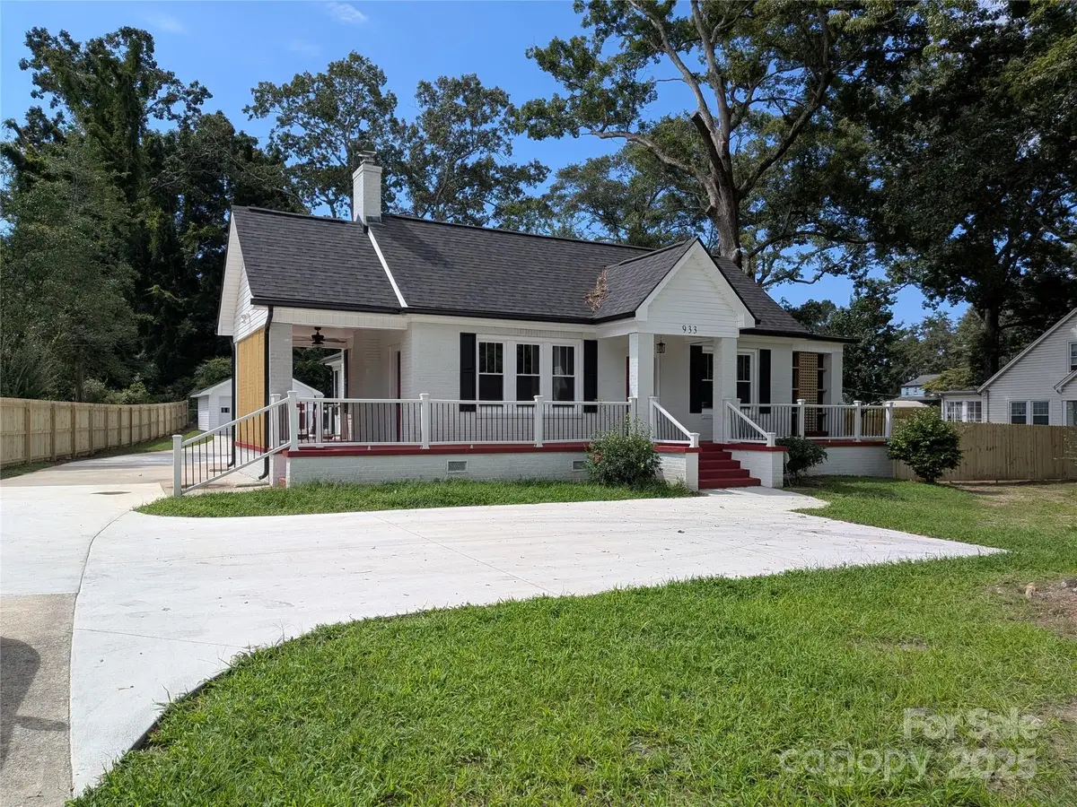 933 W Warren Street, Shelby, NC 28150 - Image #1