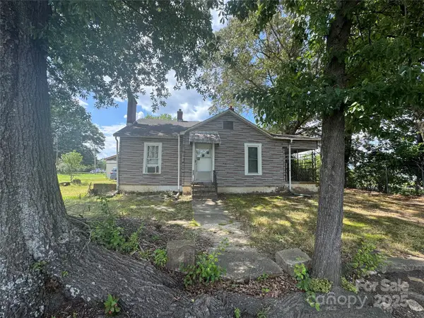 3764 2nd Avenue Sw, Hickory, NC 28602