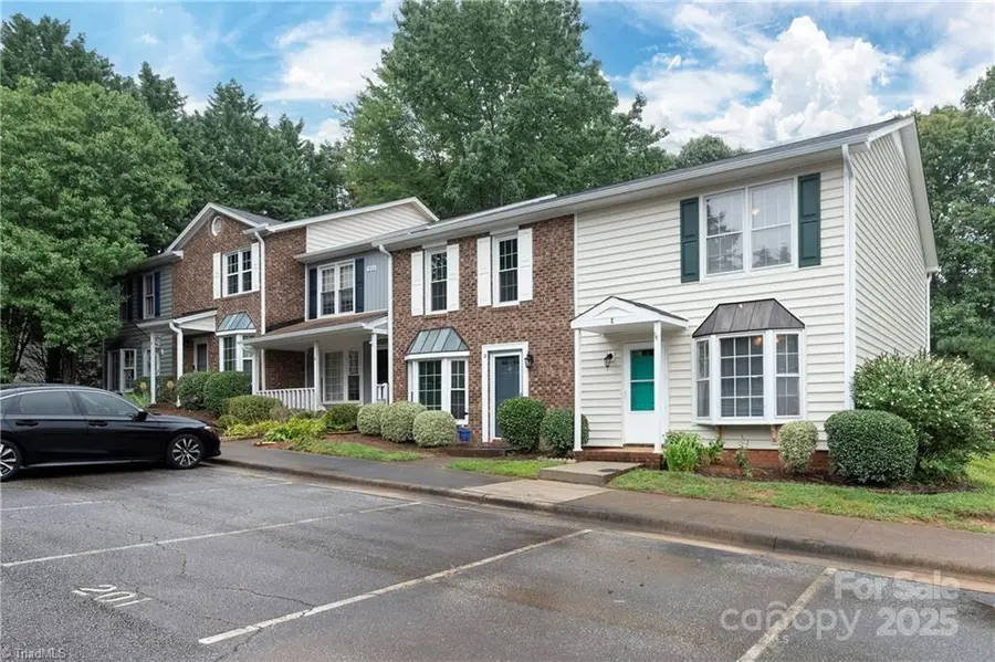 911 Shelby Drive #E, Greensboro, NC 27409 - Image #2