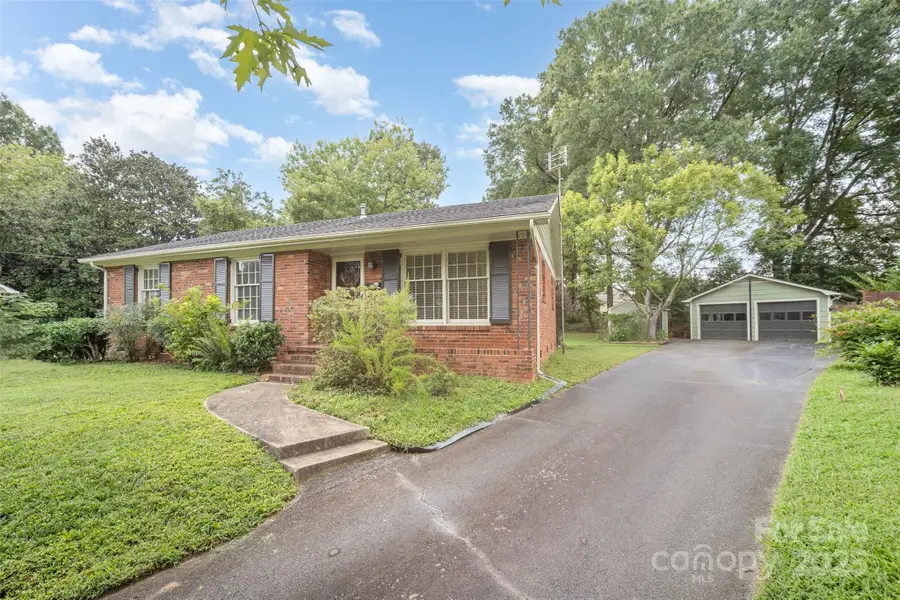 7113 Rockcliff Court, Charlotte, NC 28210 - Image #3