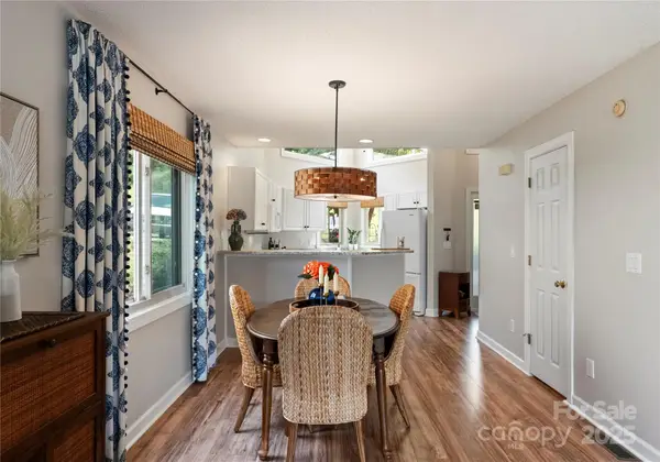 14617 Waterside Drive, Charlotte, NC 28278