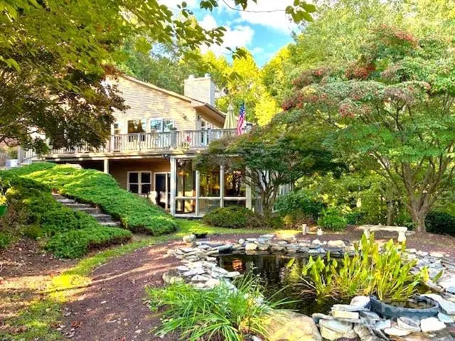 2240 E Cumming Woods Lane, Hendersonville, NC 28739 - Image #1