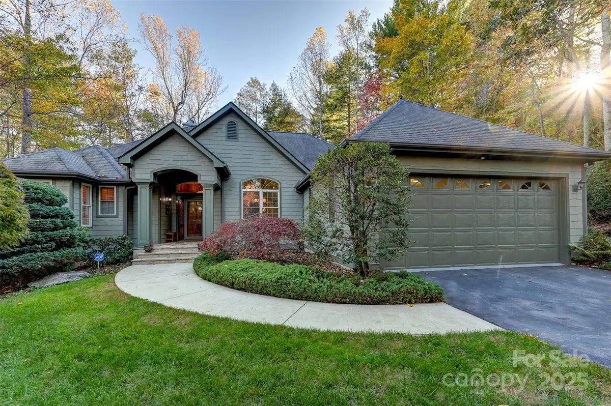 60 S Kuykendall Court, Hendersonville, NC 28739 - Image #1