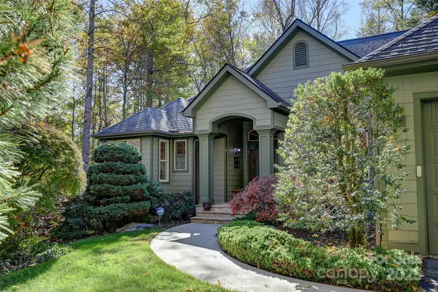 60 S Kuykendall Court, Hendersonville, NC 28739 - Image #3