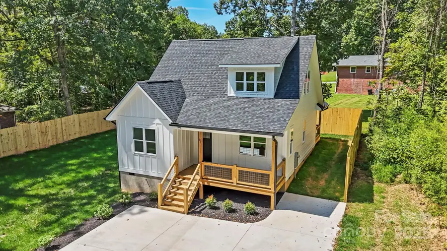 67 Valentine Street, Flat Rock, NC 28731 - Image #2