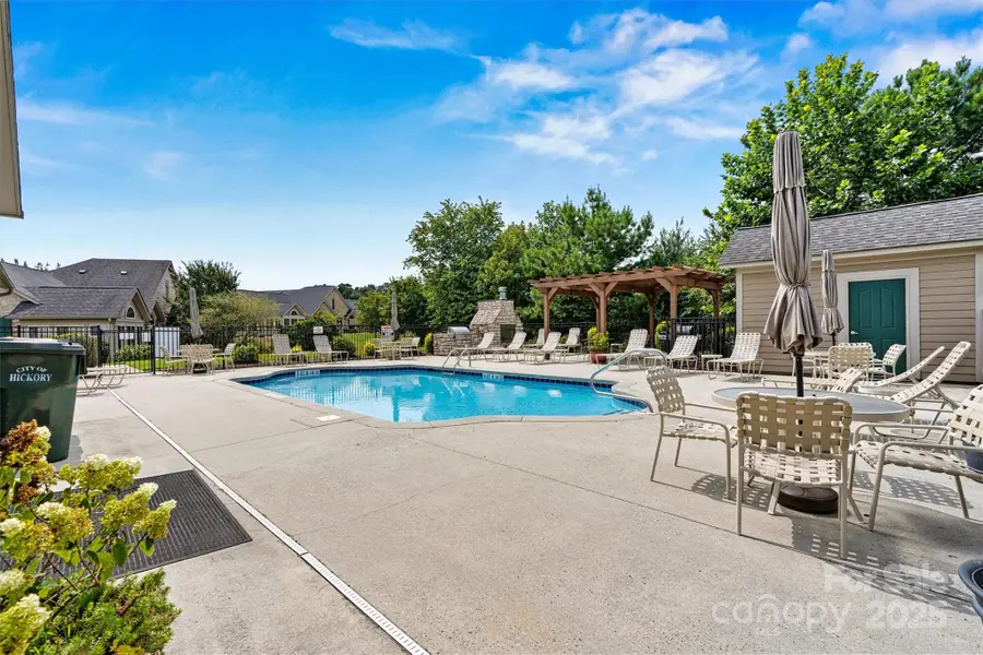823 Wynnshire Drive #B, Hickory, NC 28601 - Image #3