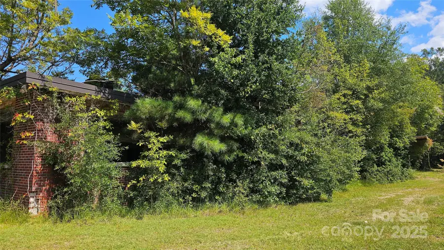 000 Windmill Avenue, Little Rock, SC 29567 - Image #2