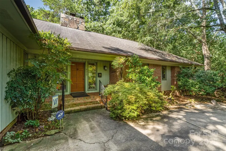 5217 Hillingdon Road, Charlotte, NC 28226 - Image #2