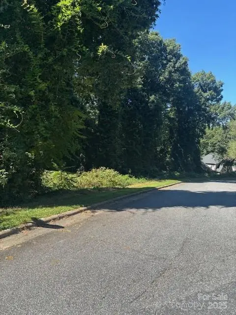 821 & 831 16th Avenue Lane Nw, Hickory, NC 28601 - #3