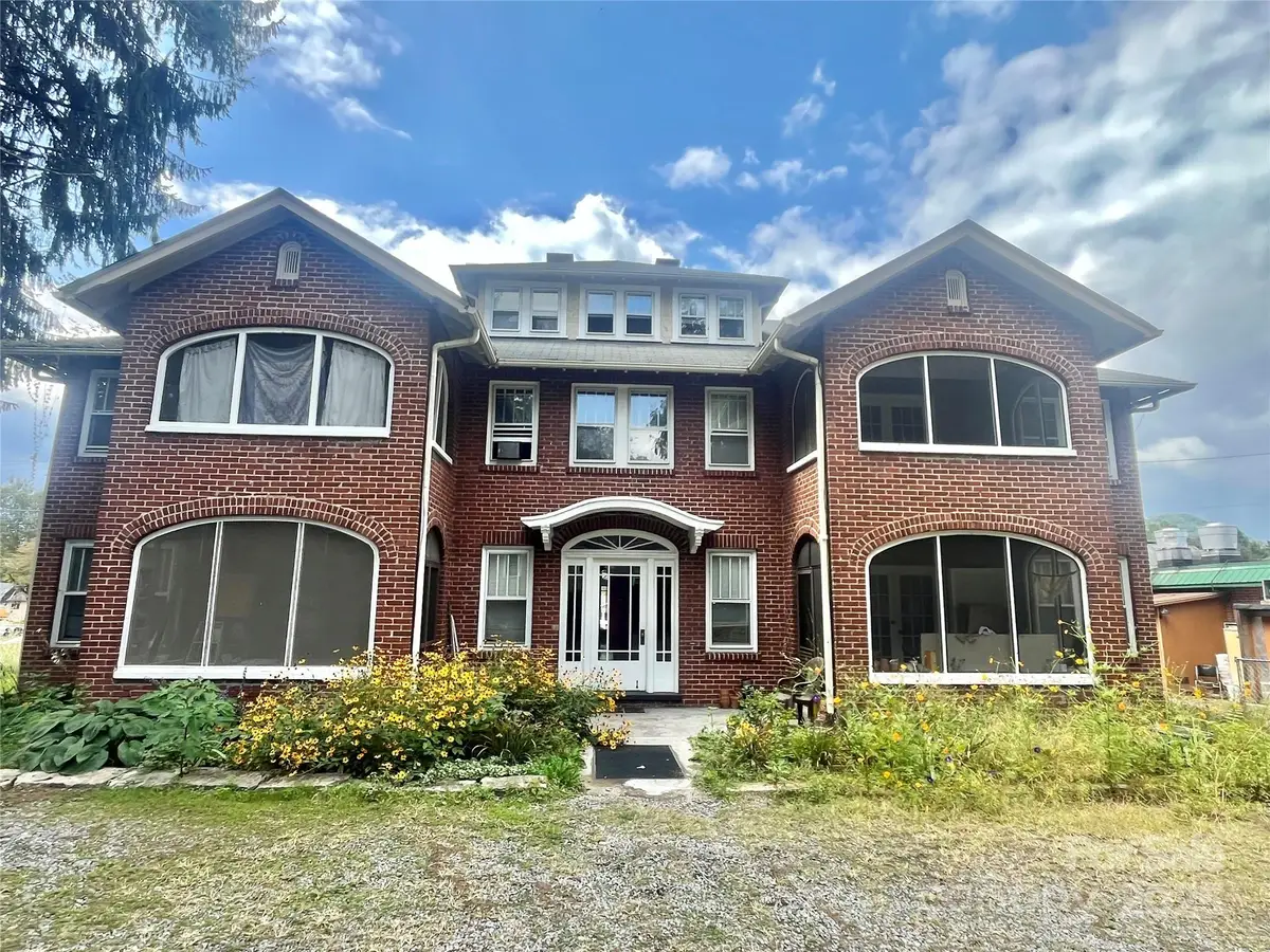 9999 Hazel Street, Waynesville, NC 28786 - Image #1