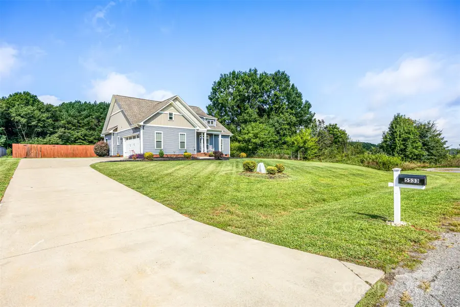 5533 Harvest Hills Road, Bessemer City, NC 28016 - Image #3