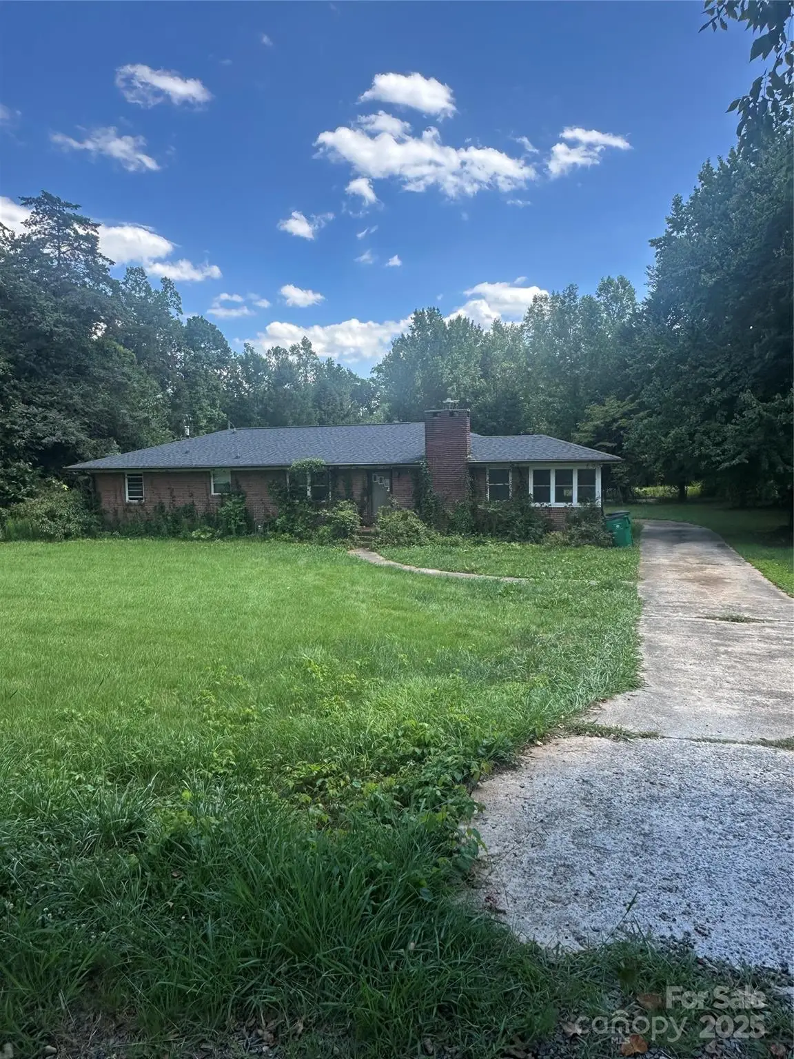 326 Neal Drive, Charlotte, NC 28213 - Image #1