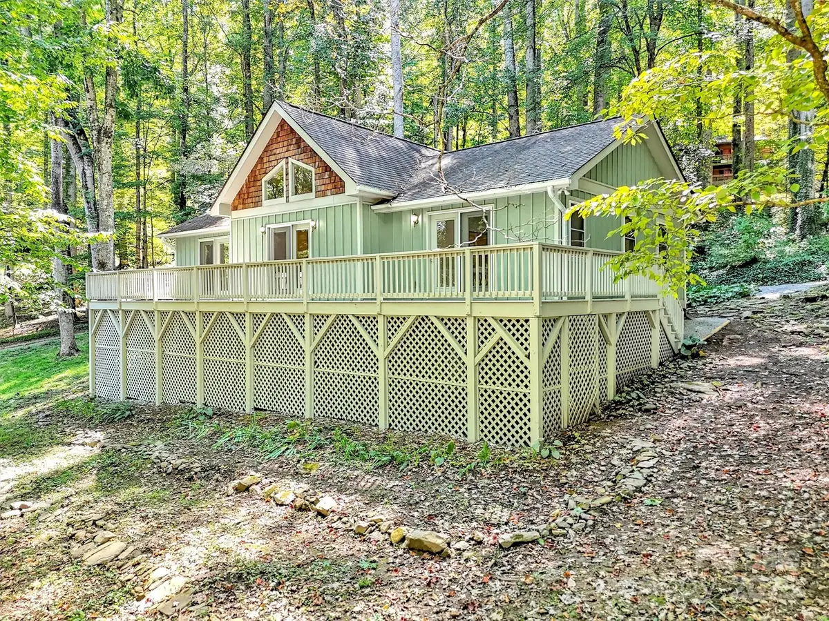 431 Summit Drive, Maggie Valley, NC 28751 - Image #1