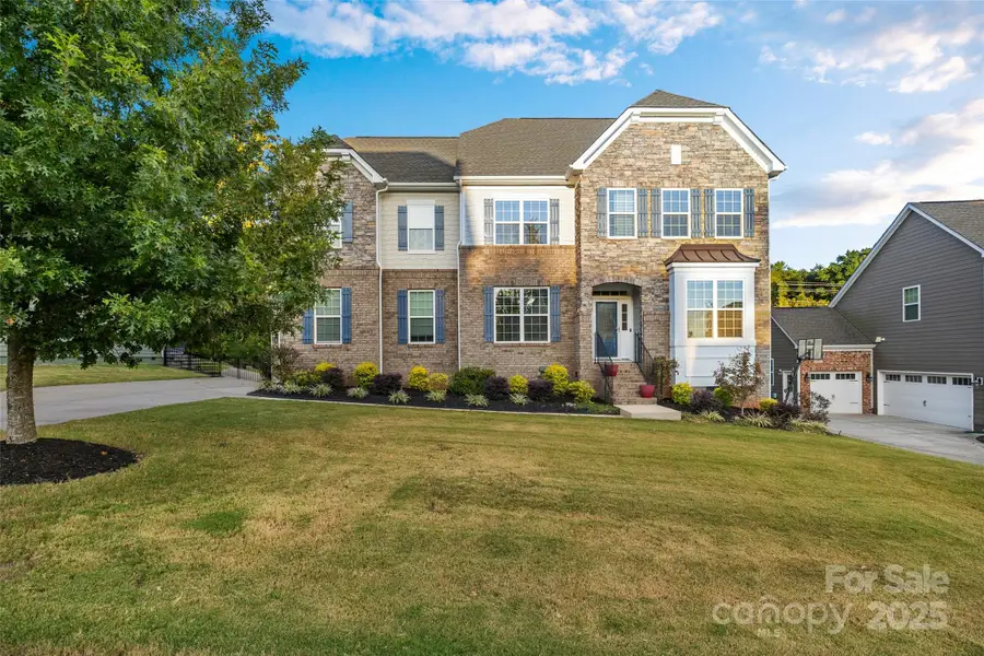 16001 Arabian Mews Lane, Charlotte, NC 28278 - Image #2