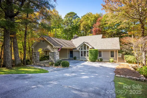 242 Club Colony Lane, Lake Toxaway, NC 28747