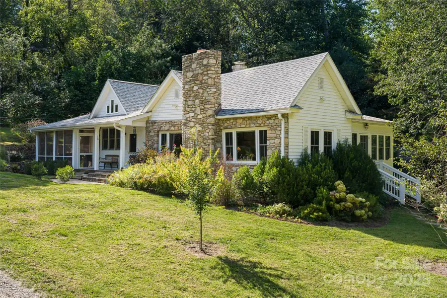 15 Wolfe Cove Road, Asheville, NC 28804 - #2