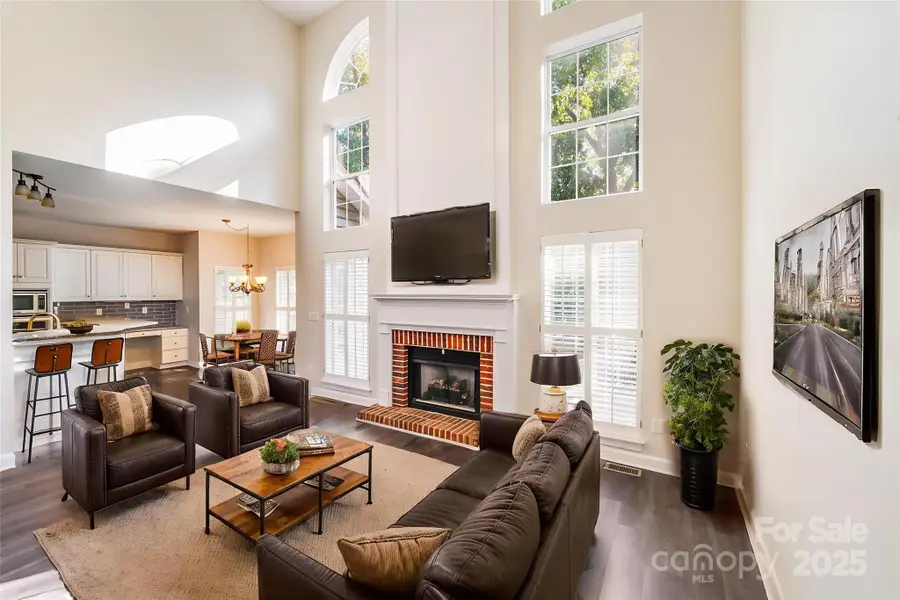 10437 Rougemont Lane, Charlotte, NC 28277 - Image #2