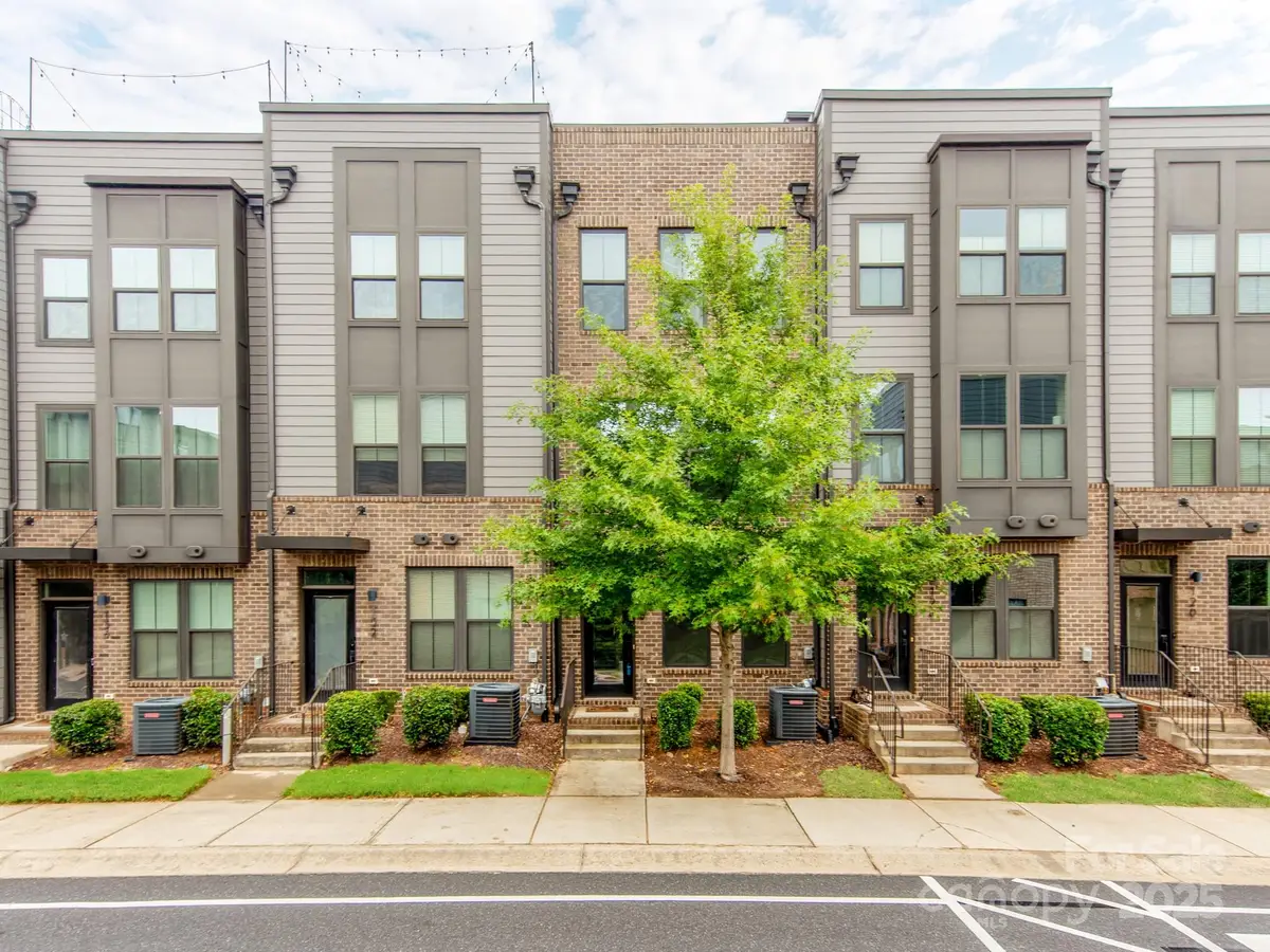 128 Music Hall Way, Charlotte, NC 28203 - Image #1